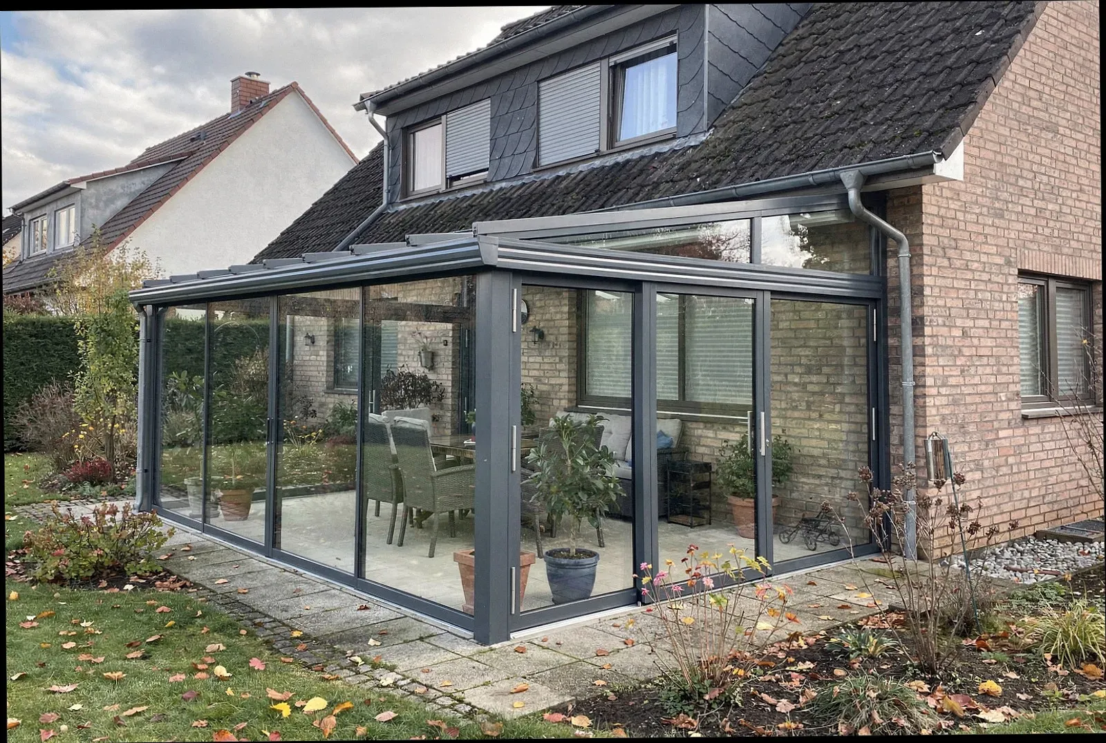 Wohnwintergarten als Anbau an einem Haus in Bremen